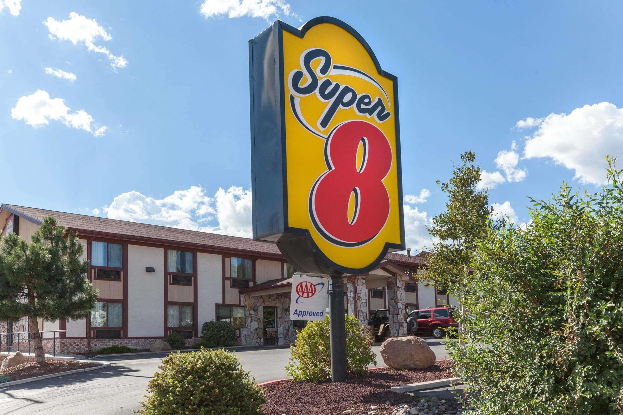 Super 8 By Wyndham Flagstaff Hotel Bagian luar foto
